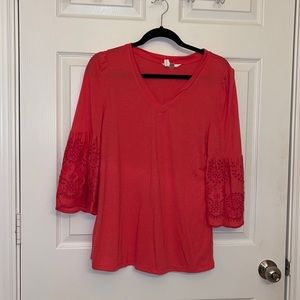 Time and Tru Embroidered Three Quarter Sleeve V Neck Top